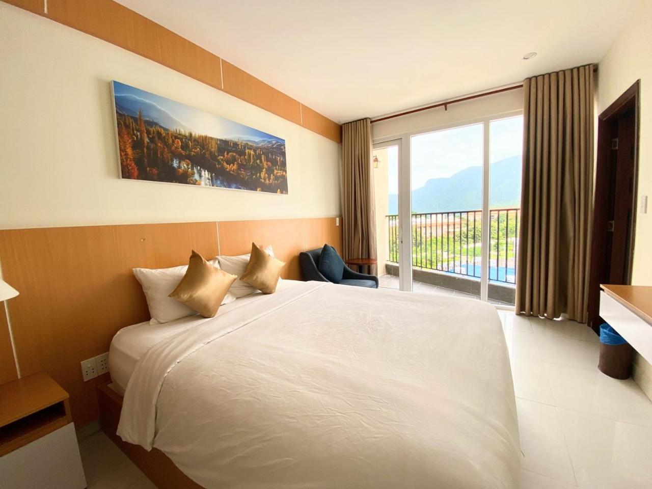 Conson Hotel Chi Khu Co Ong Kültér fotó