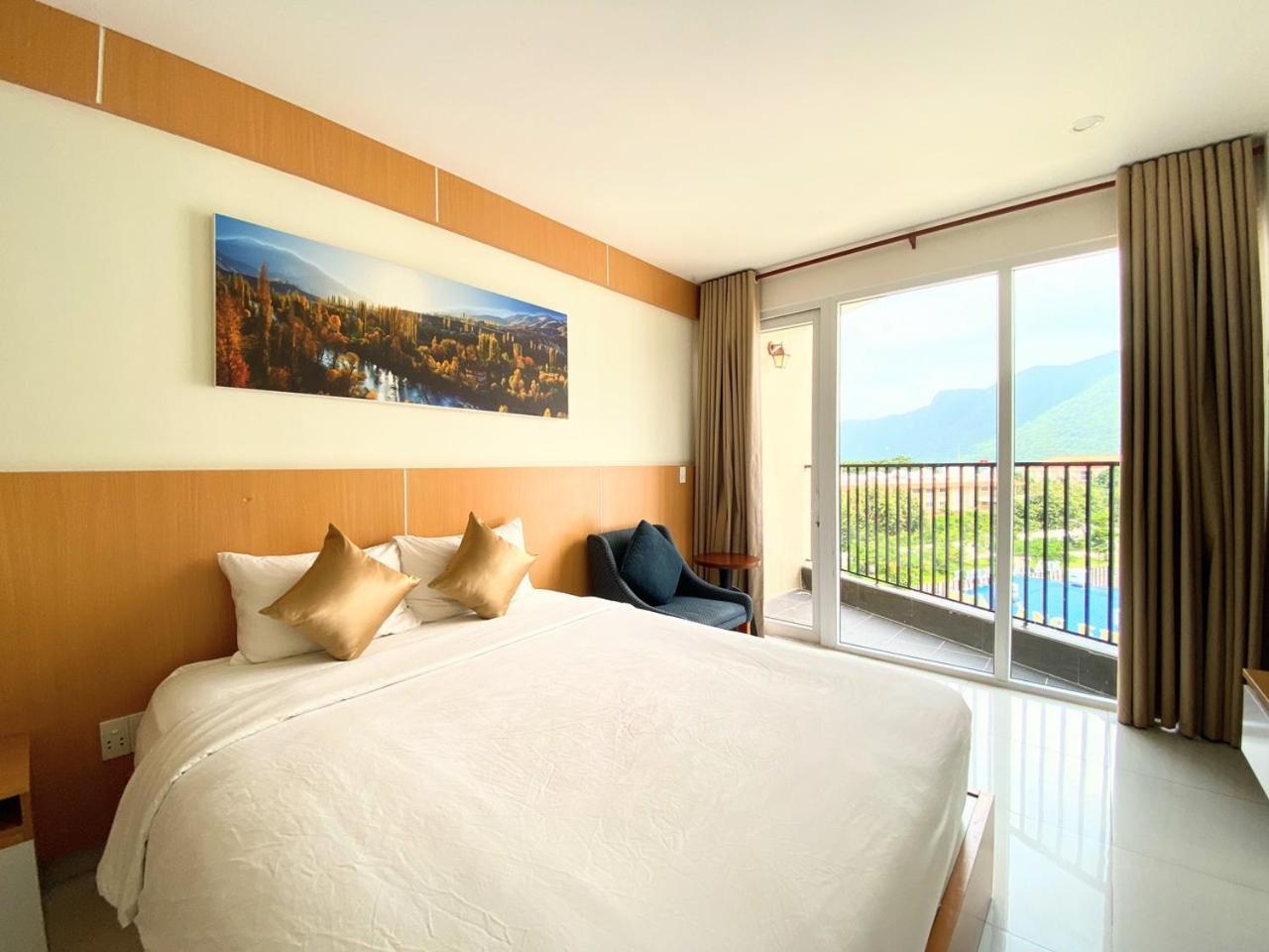 Conson Hotel Chi Khu Co Ong Kültér fotó