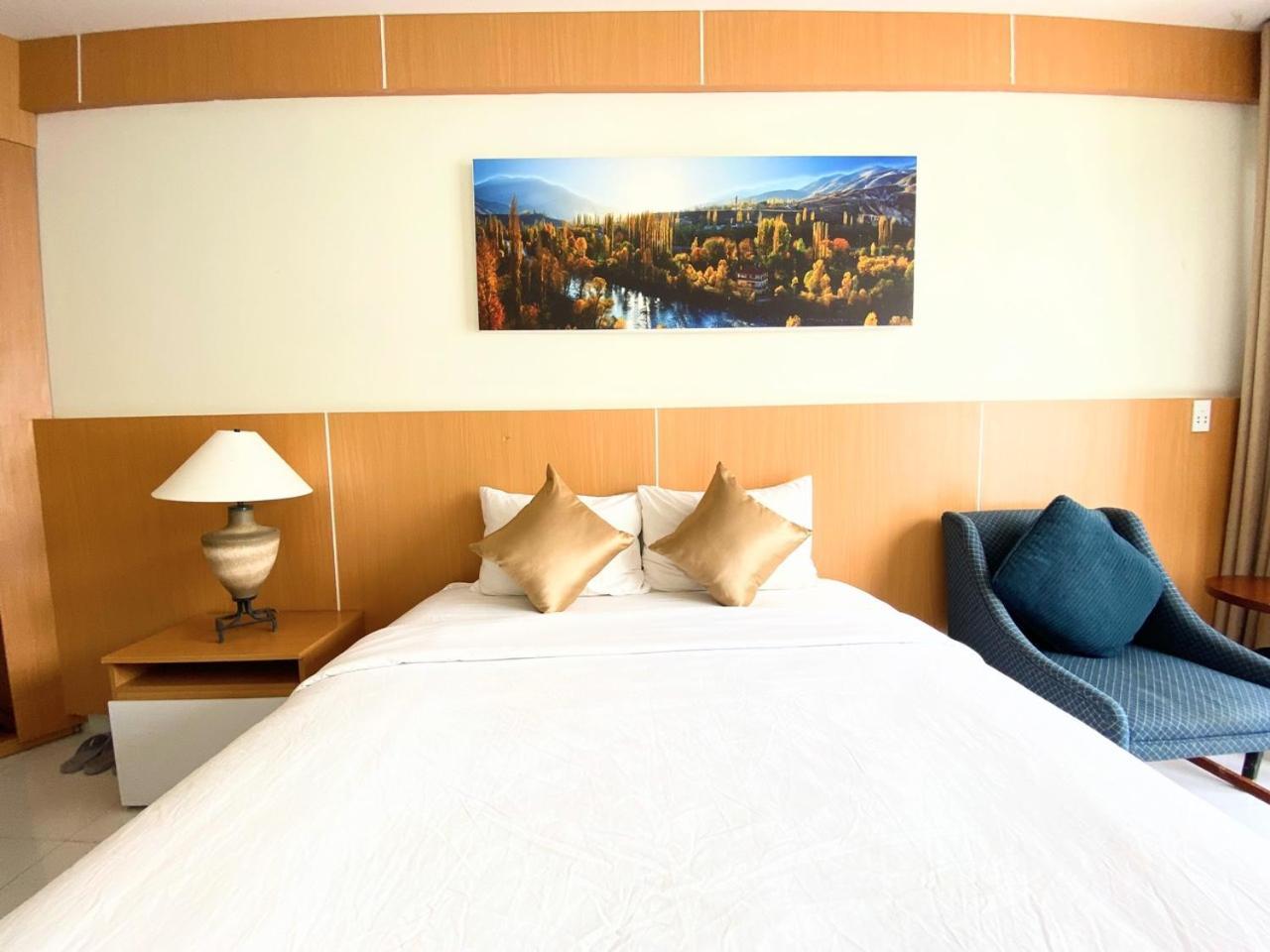 Conson Hotel Chi Khu Co Ong Kültér fotó