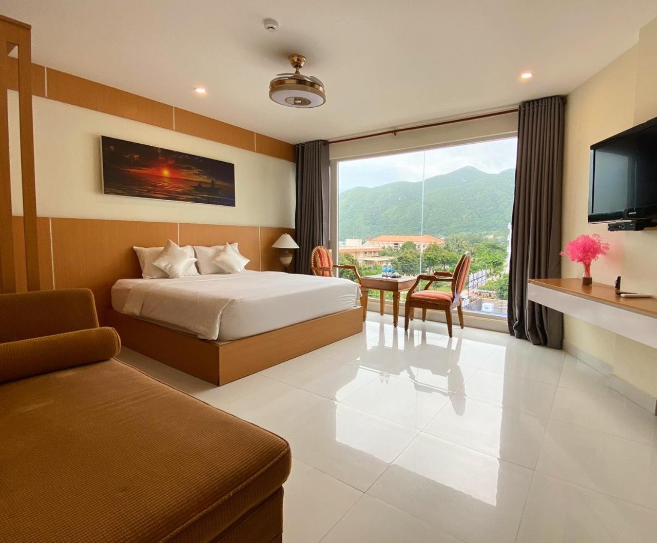 Conson Hotel Chi Khu Co Ong Kültér fotó