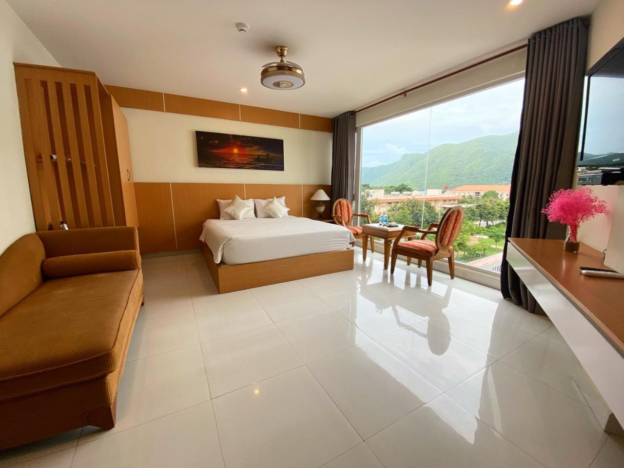 Conson Hotel Chi Khu Co Ong Kültér fotó
