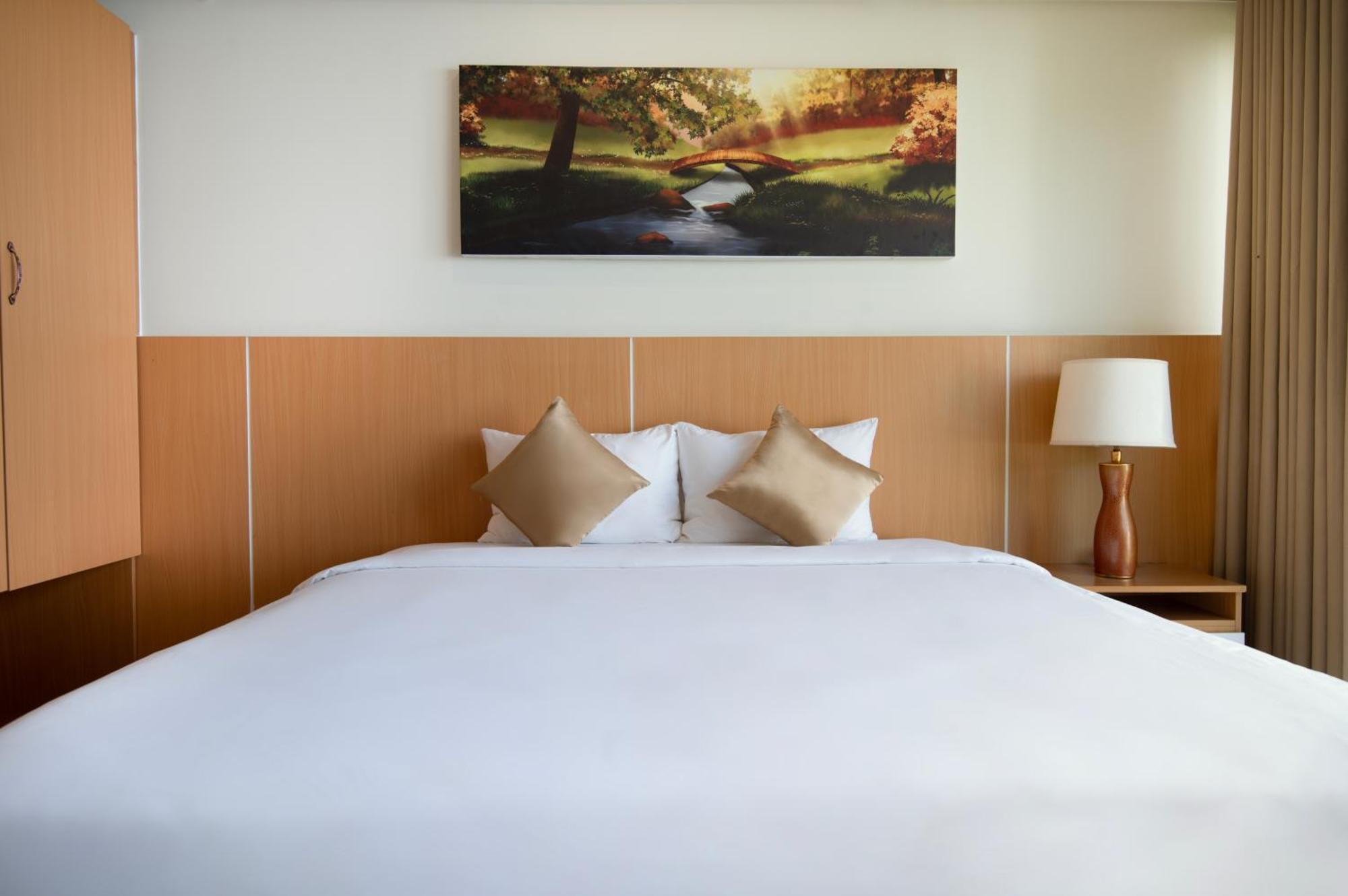 Conson Hotel Chi Khu Co Ong Kültér fotó
